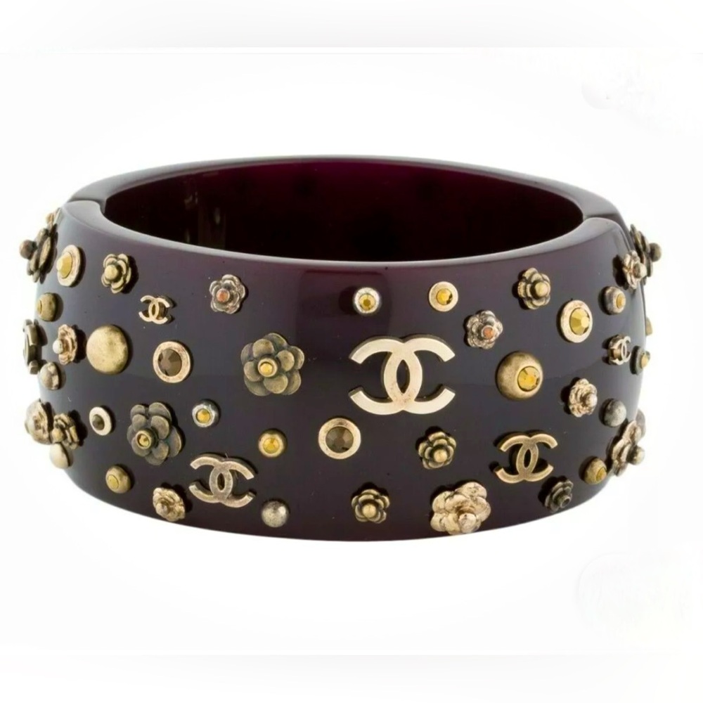 Chanel Cuff - 2011 collection! Rare piece!